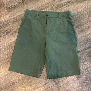 Kids army green vineyard vine shorts